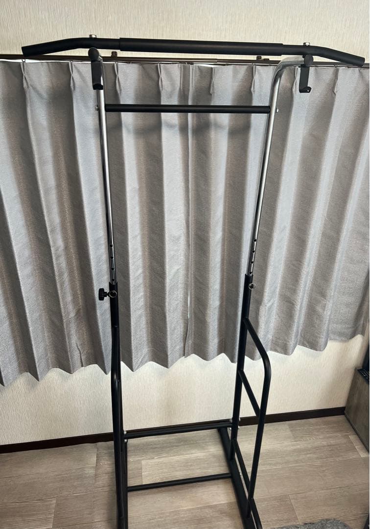 懸垂マシン　ぶら下がり健康器