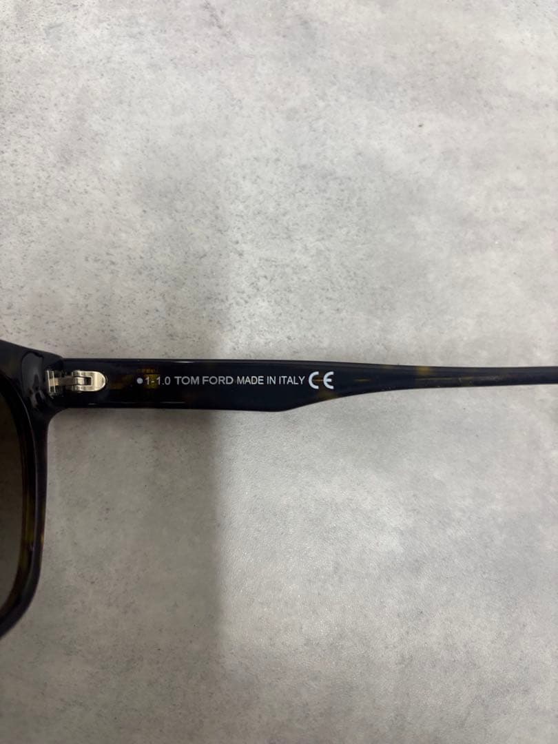 新品　TOM FORD トムフォード Brooklyn TF833-F 52Q