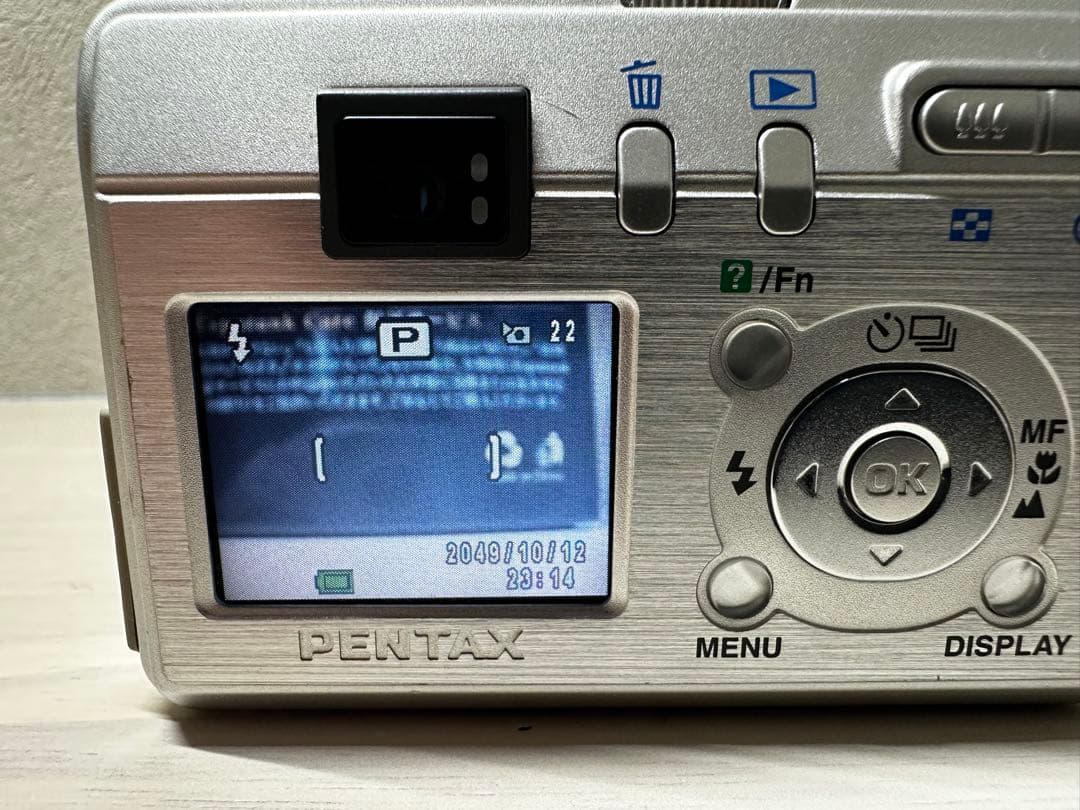 完動品【美品】CCD PENTAX Optio S40 乾電池　デジタルカメラ