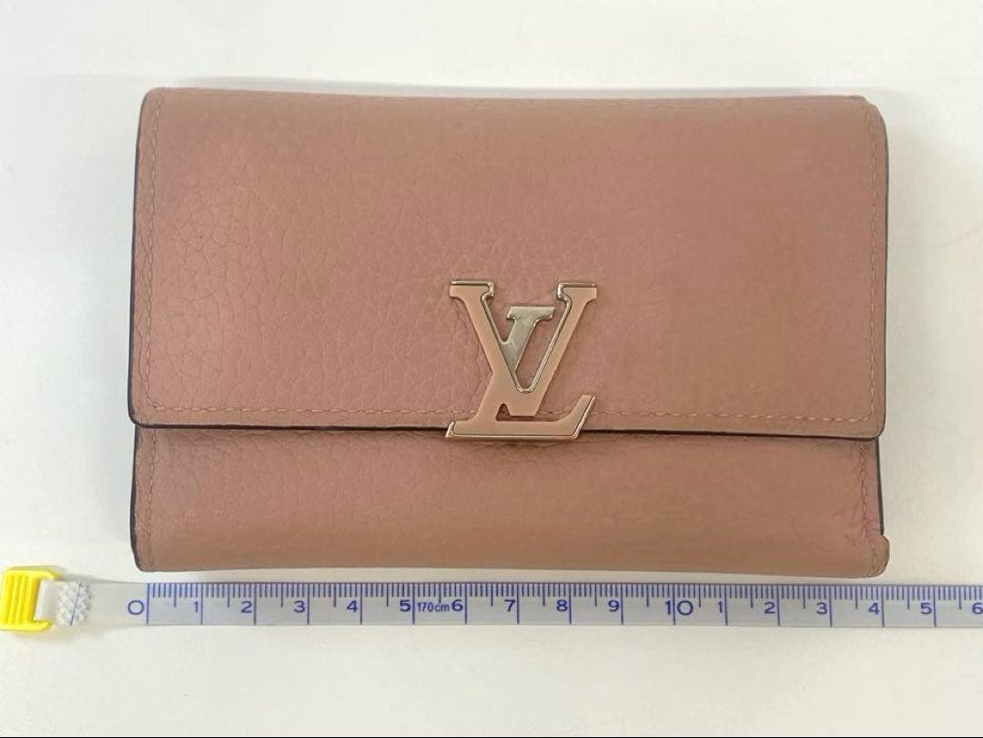 Louis Vuitton ルイ・ヴィトン カプシーヌ ピンク 折り財布