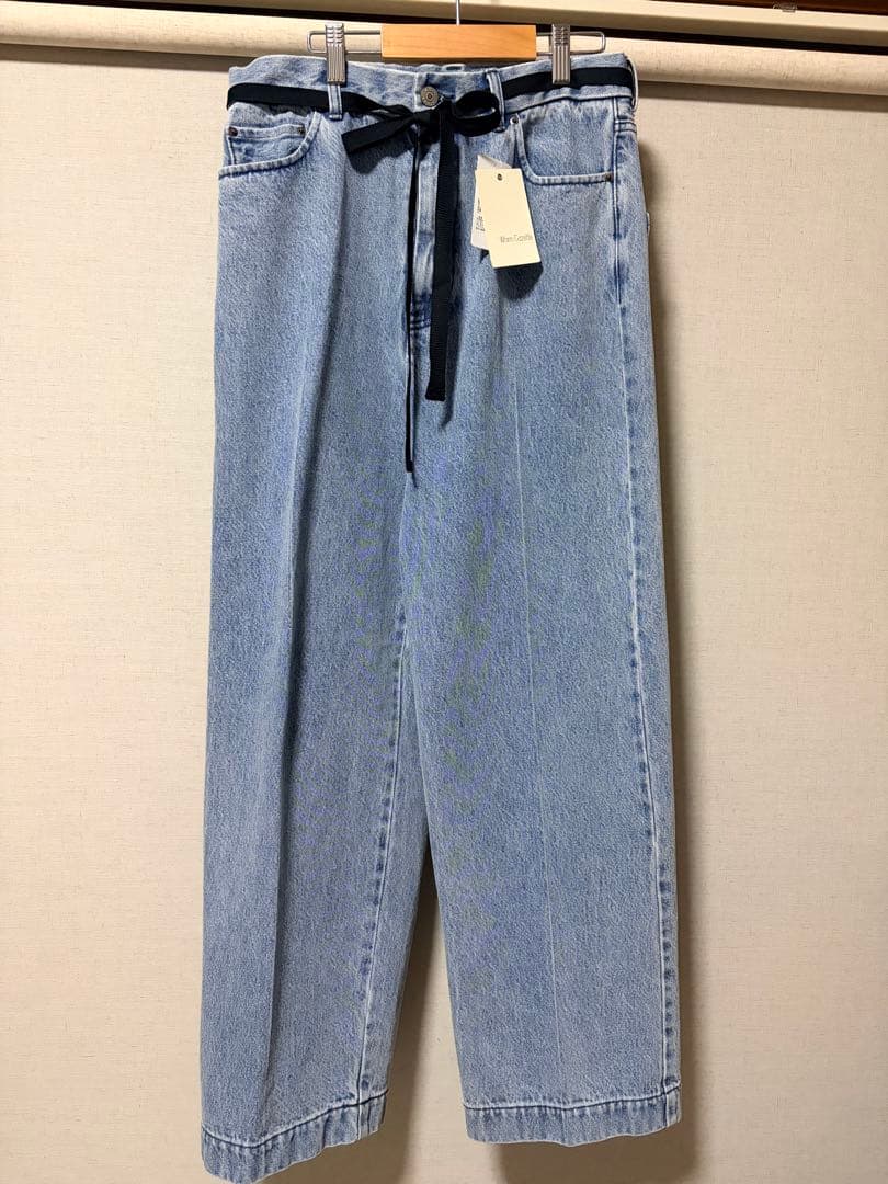 ⭐︎ぴのこ様⭐︎Whim Gazette センタープレスデニムパンツ　38