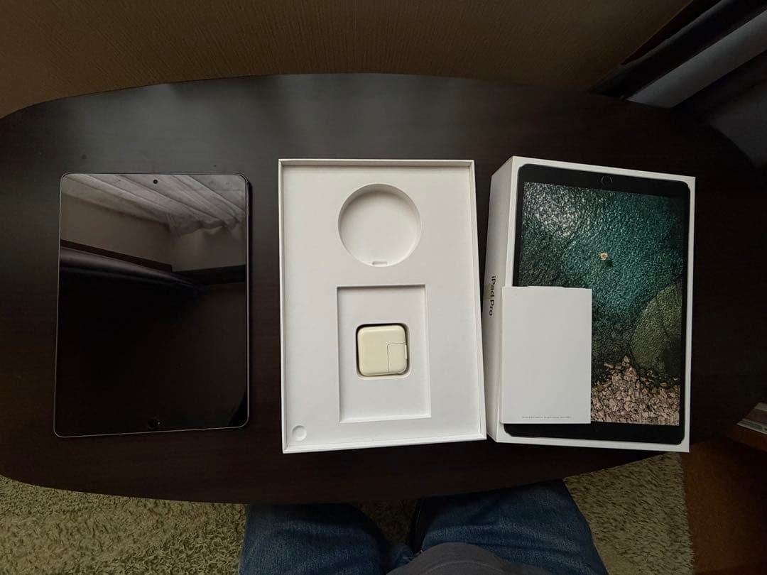 【中古】iPad Pro 10.5 wifiモデル256G 本体 充電器付き