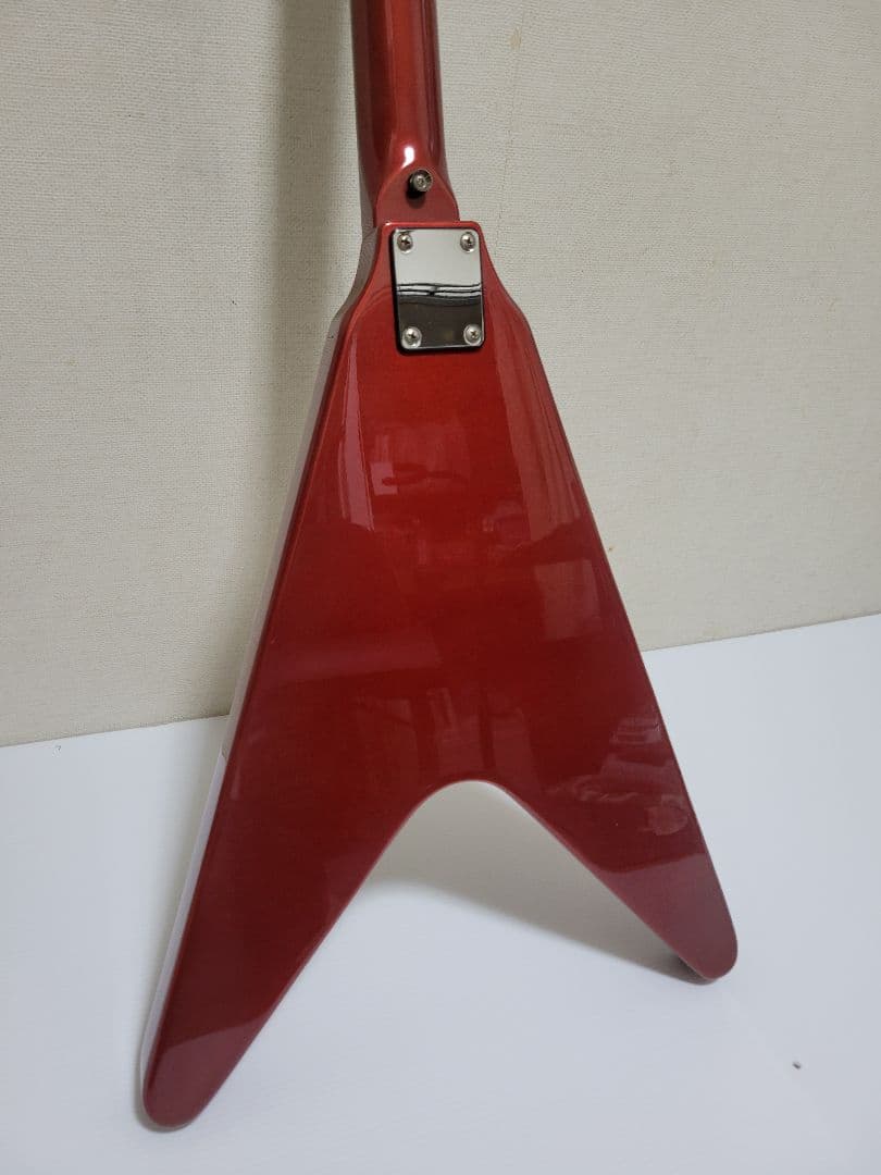 プレイテック フライングV メタリックレッド　専用ギターケース付き（難あり）