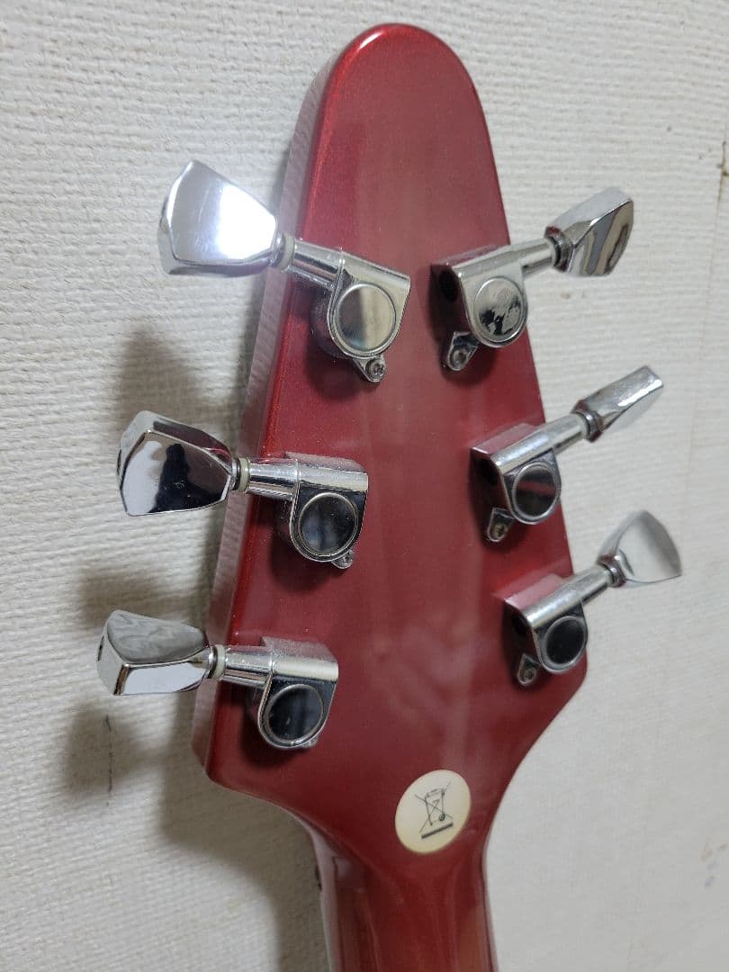 プレイテック フライングV メタリックレッド　専用ギターケース付き（難あり）