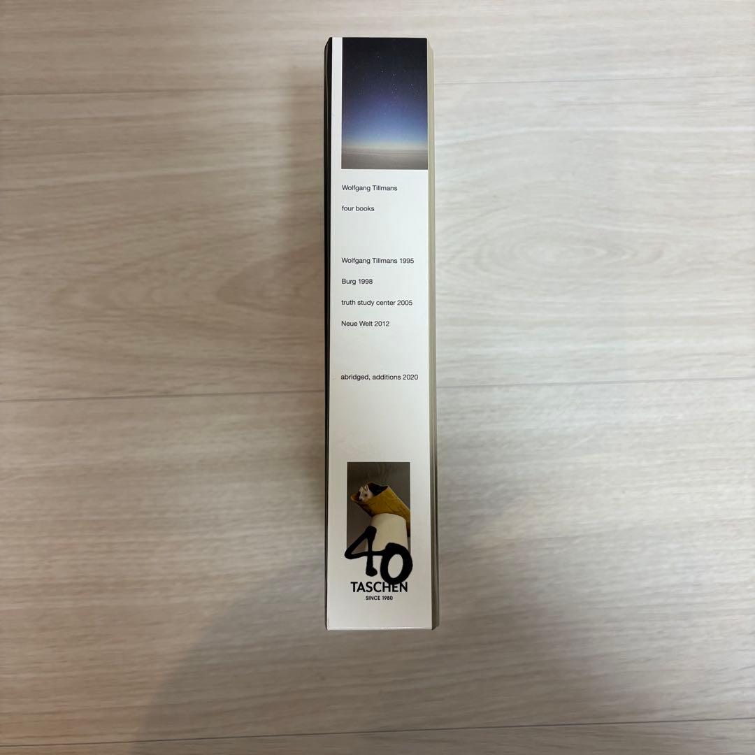 洋書 Wolfgang Tillmans: four books. 40th Ed.