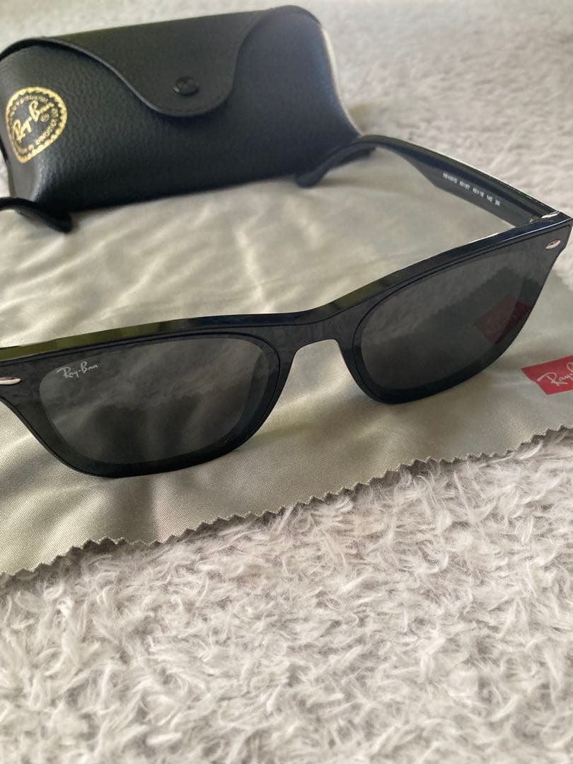 Ray-Ban サングラス RB4391D