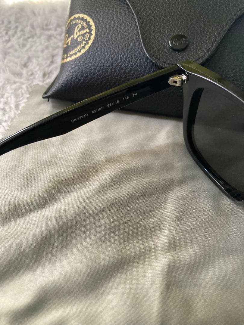 Ray-Ban サングラス RB4391D