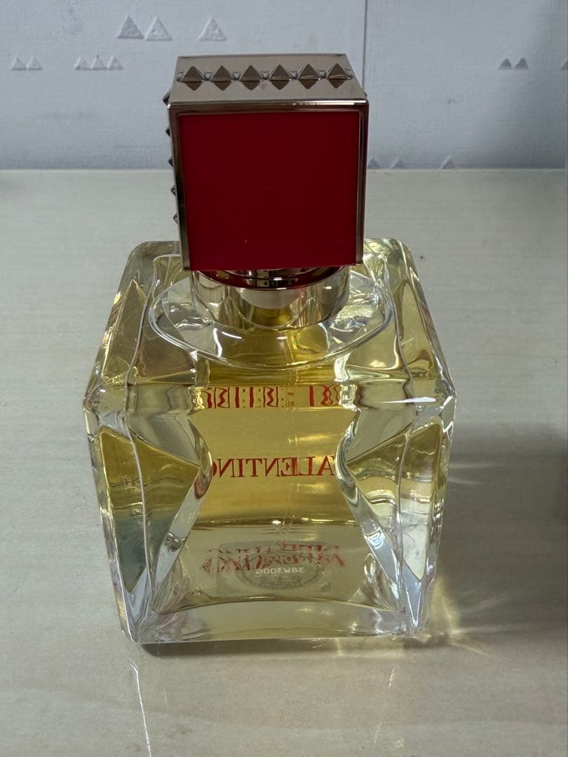 ヴァレンティノ ヴォーチェ ヴィヴァ オードパルファン　50ml