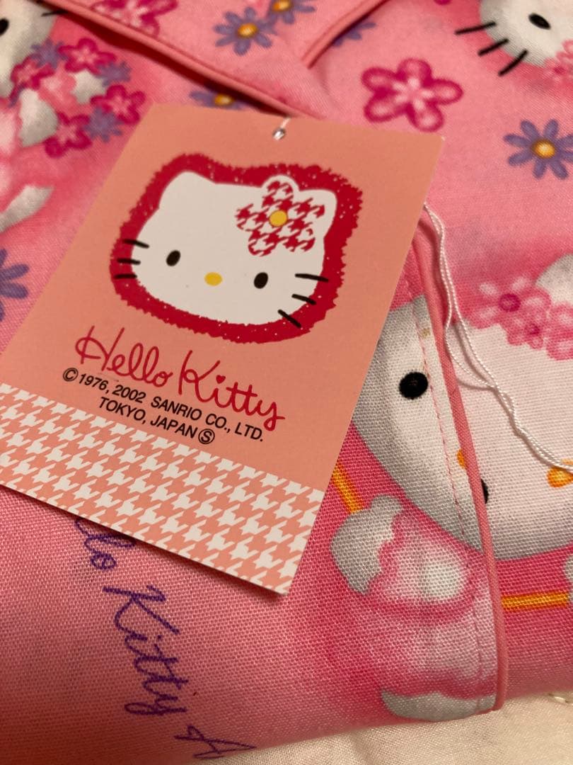 平成レトロ　新品未使用タグ付き　Hello Kitty パジャマ 即購入OK