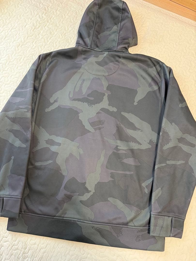 ⭐️超美品⭐️BURTON 防水パーカー 迷彩柄 スノーボードウエア 裏起毛 XL