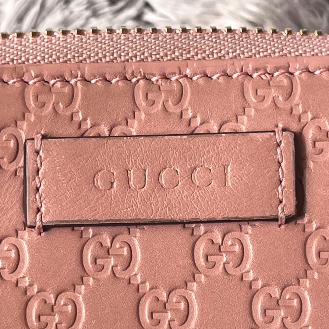 美品　人気　GUCCI ラウンドジップ　折り財布　マイクロシマ　ピンクベージュ