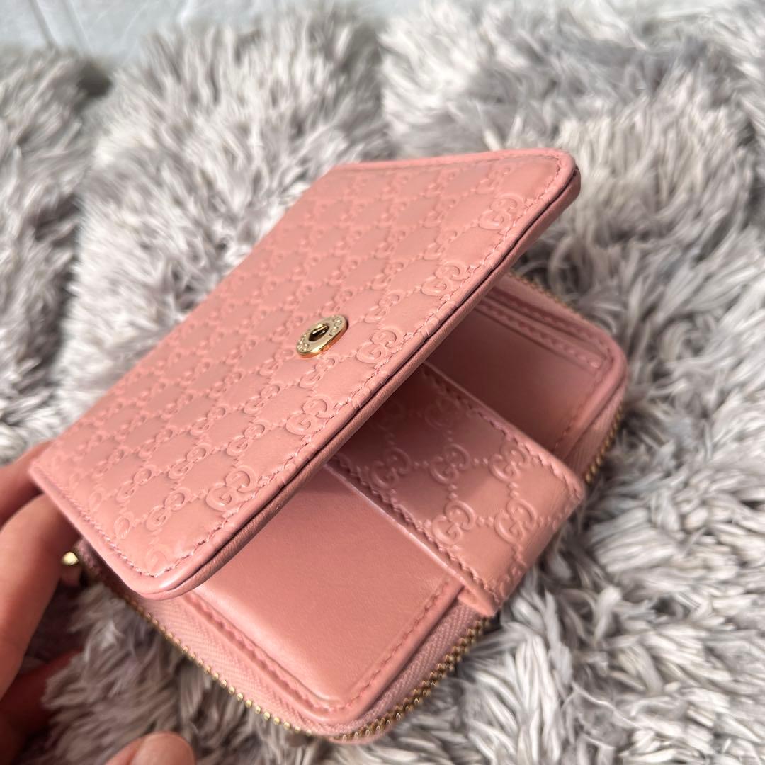 美品　人気　GUCCI ラウンドジップ　折り財布　マイクロシマ　ピンクベージュ