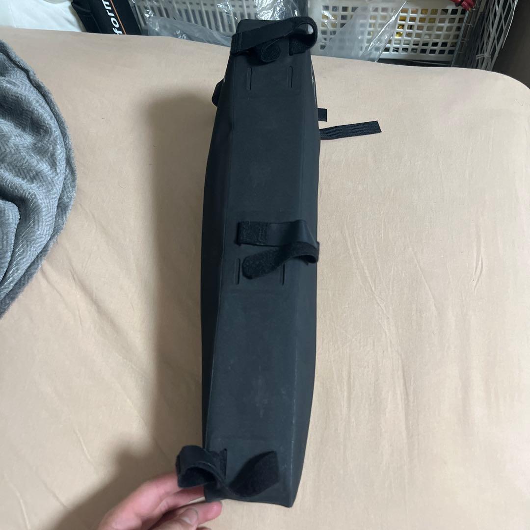 APIDURA 防水スリムバッグ