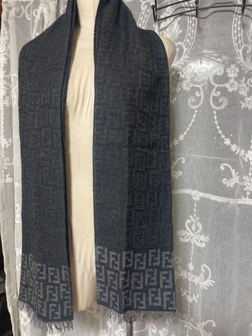 FENDI ストール