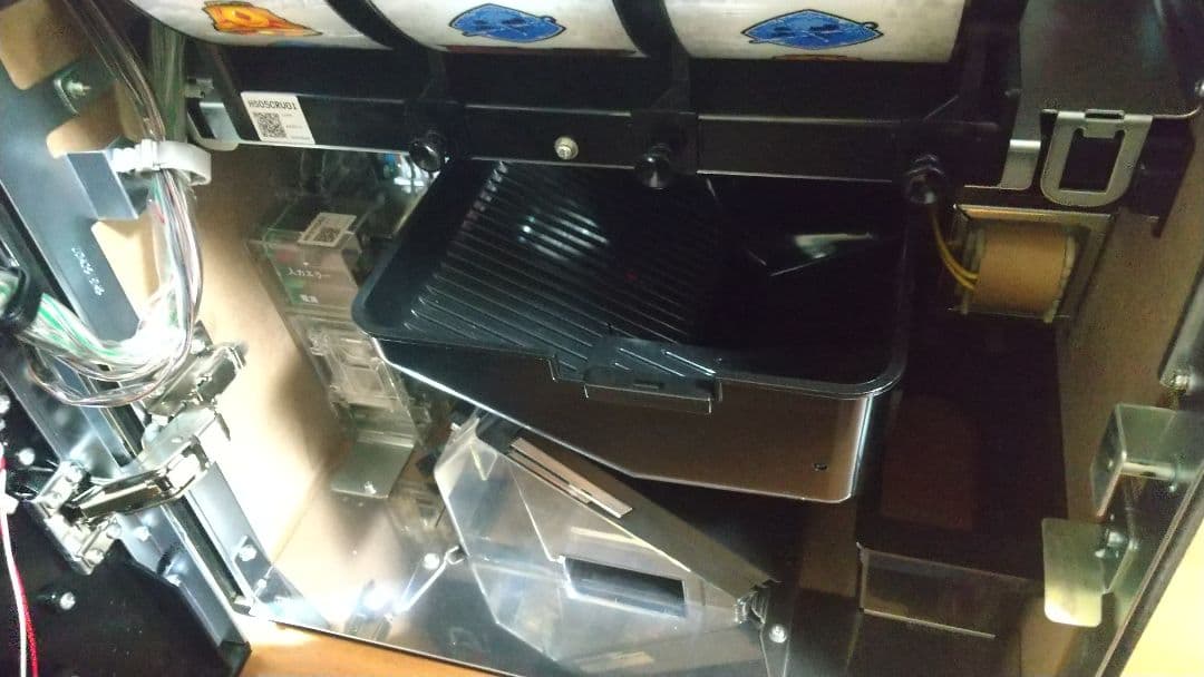 パチスロ実機　5号機　BLOOD+ 二人の女王　スロット　不要機付き