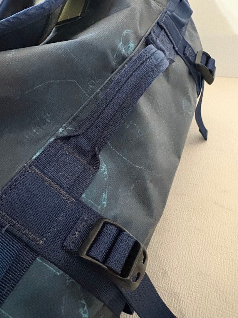 THE NORTH FACE BCダッフル 30L 防水 廃盤 希少カラー