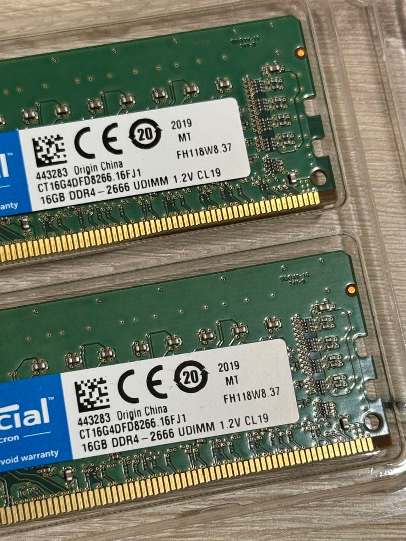 【美品】Crucial 32GB DDR4 2666 16GB×2枚