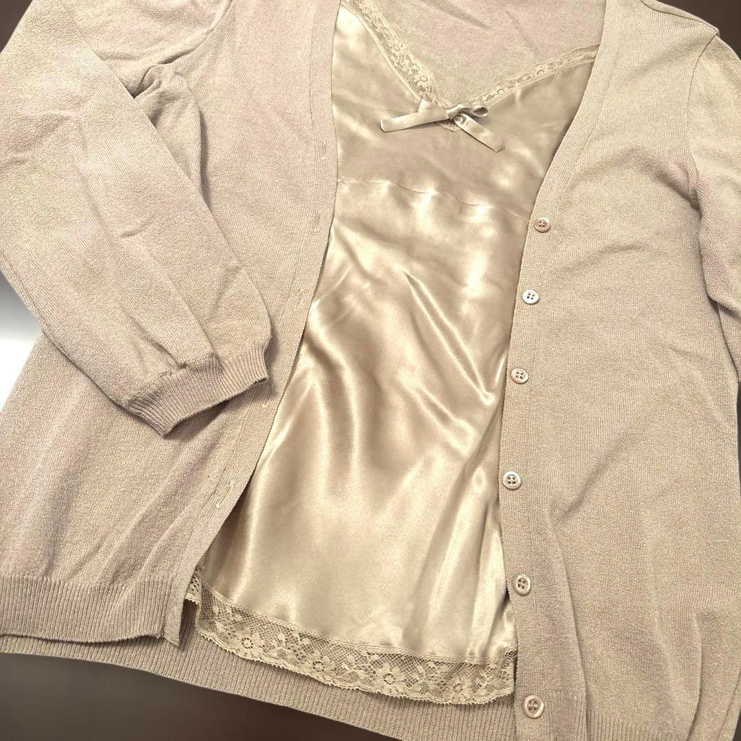 〓美品〓MOSCHINOチープ＆シック ベージュカーディガン風セーター