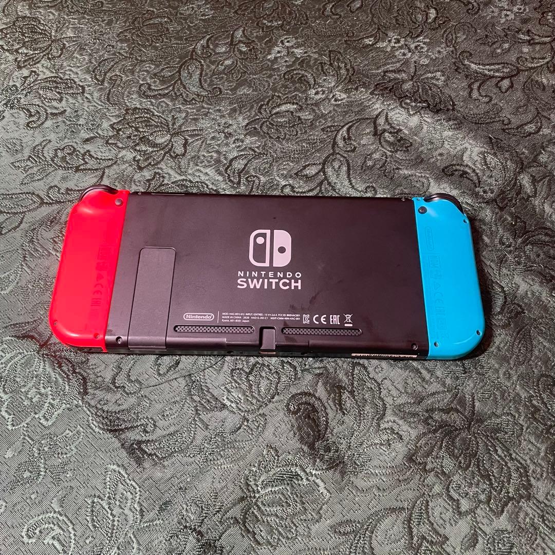 美品　初期化済　動作確認済Nintendo Switch 初期版　ソフト付き