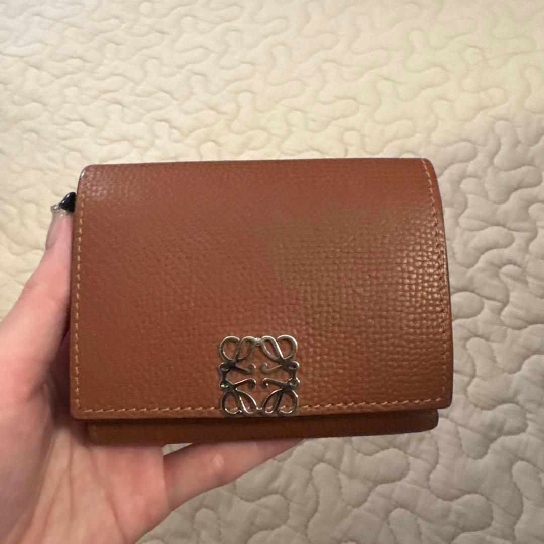 ロエベ　三つ折り財布
