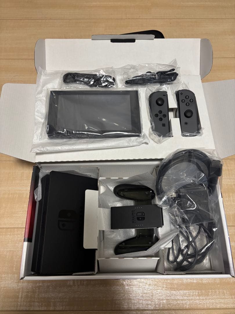 N*o様 Nintendo Switch グレー 本体