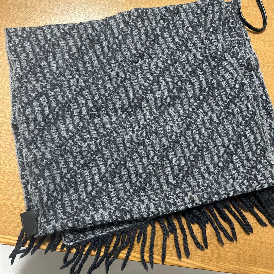 【FENDI】フリンジ付きマフラー グレー系 ウール100%