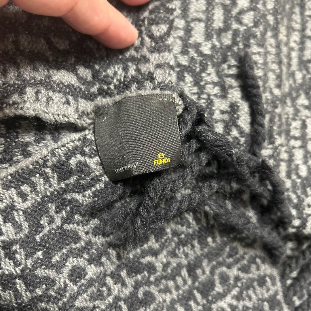 【FENDI】フリンジ付きマフラー グレー系 ウール100%