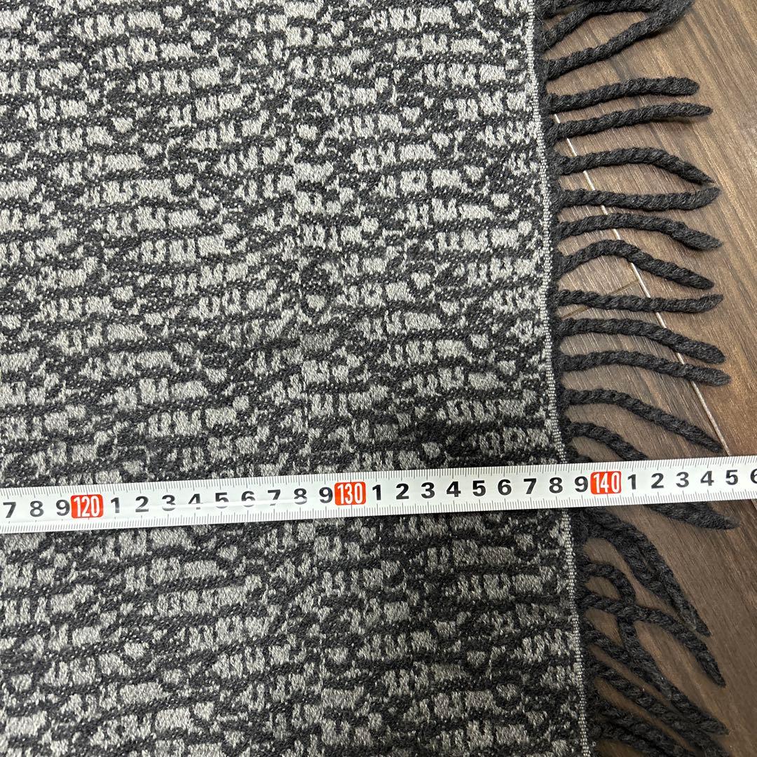 【FENDI】フリンジ付きマフラー グレー系 ウール100%