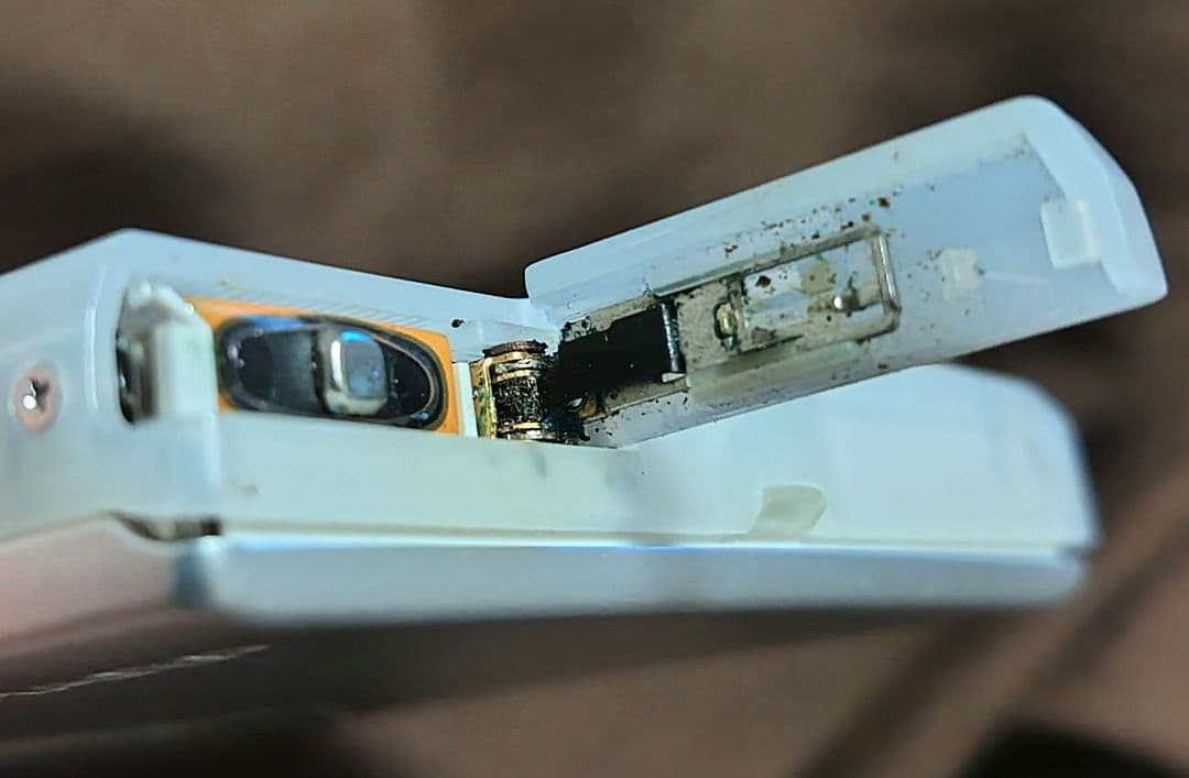 完動品 SHARP ポータブルMDプレーヤー＆ディスク