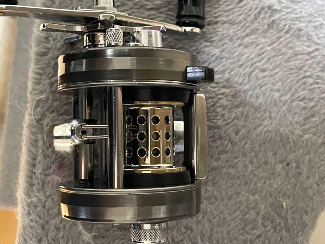 おいなりくんABU Ambassadeur 2500 CS Rocket