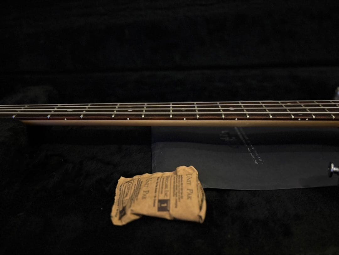 s*9様 G&L SB-2 ベース