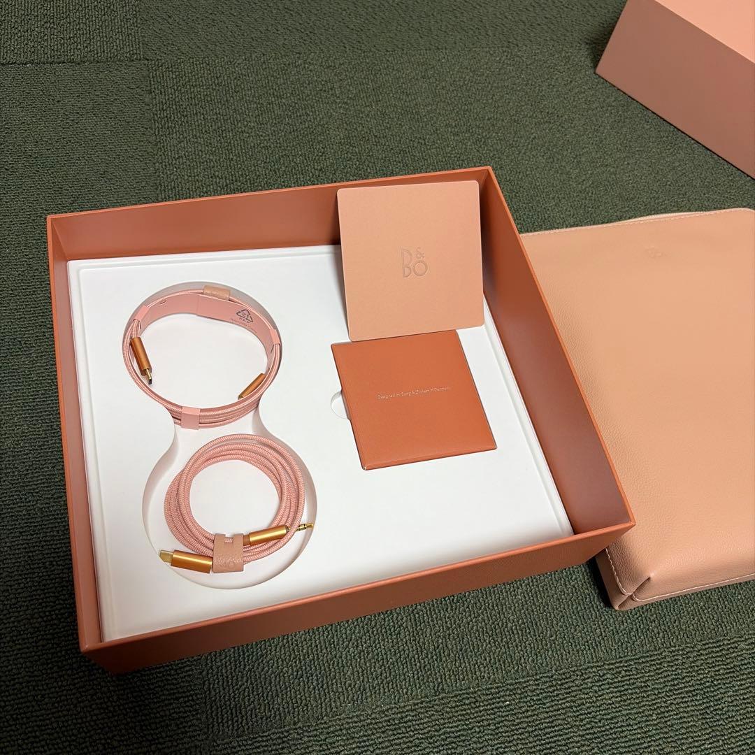 ヘッドホン Beoplay H100