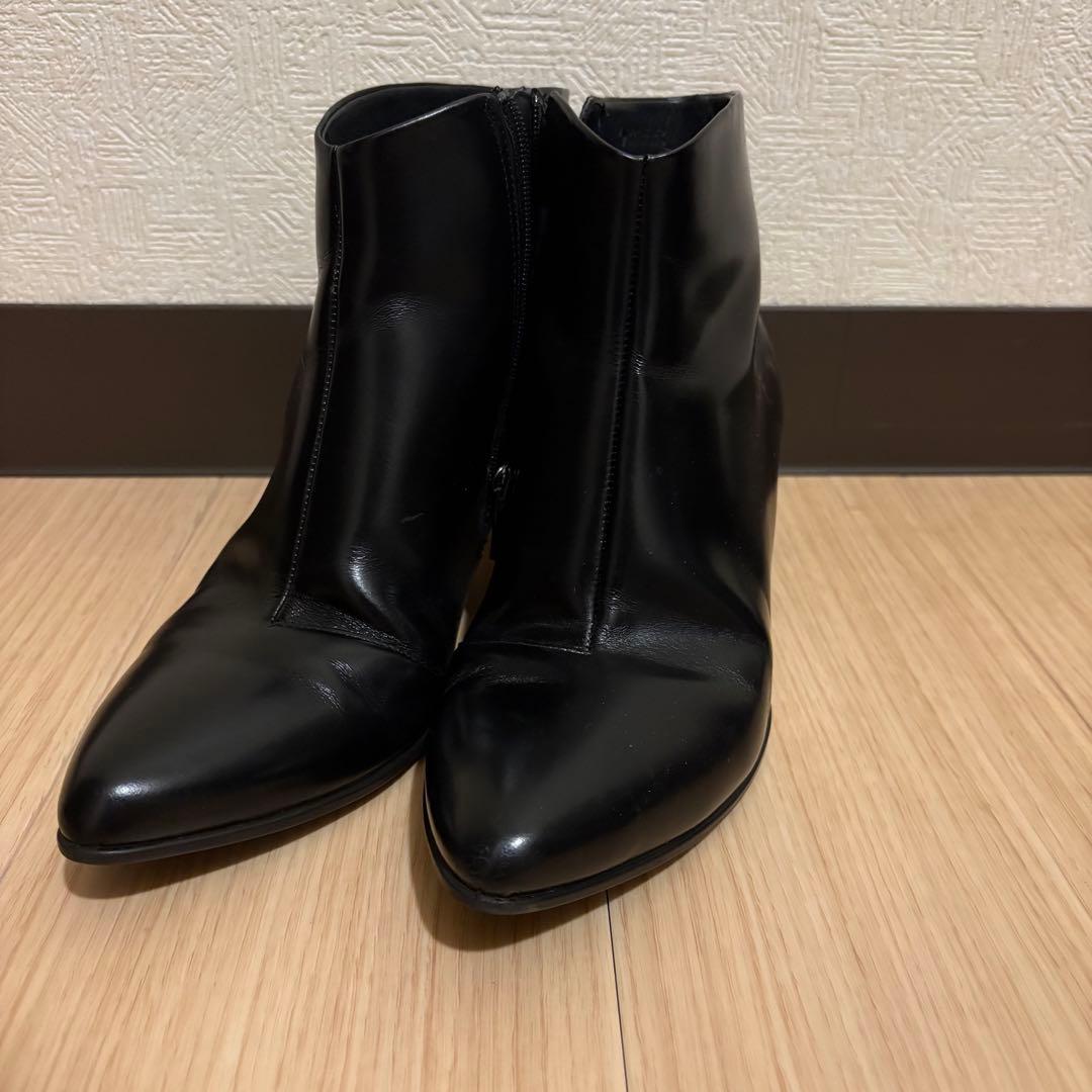 【美品】ecco ブラック ポインテッドトゥ ショート ブーツ