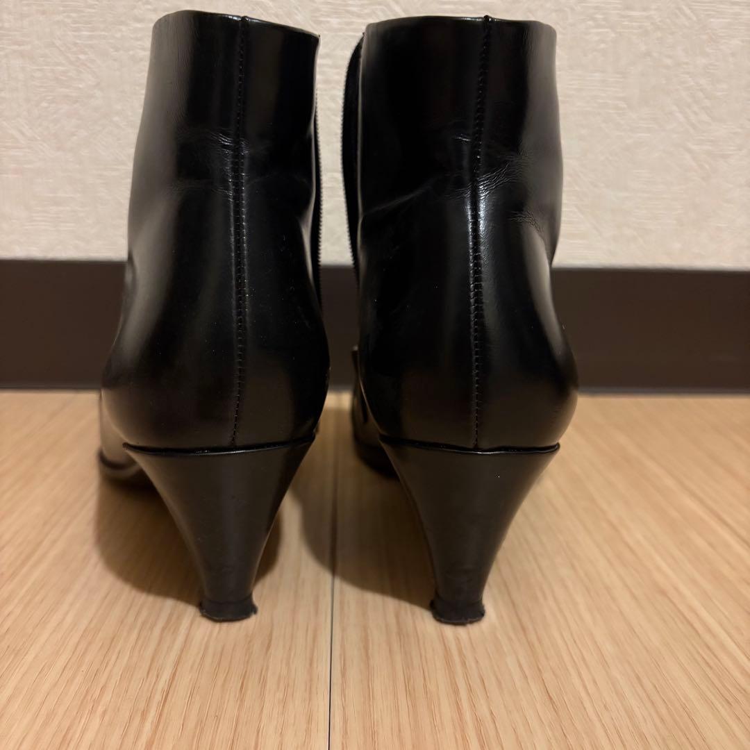 【美品】ecco ブラック ポインテッドトゥ ショート ブーツ