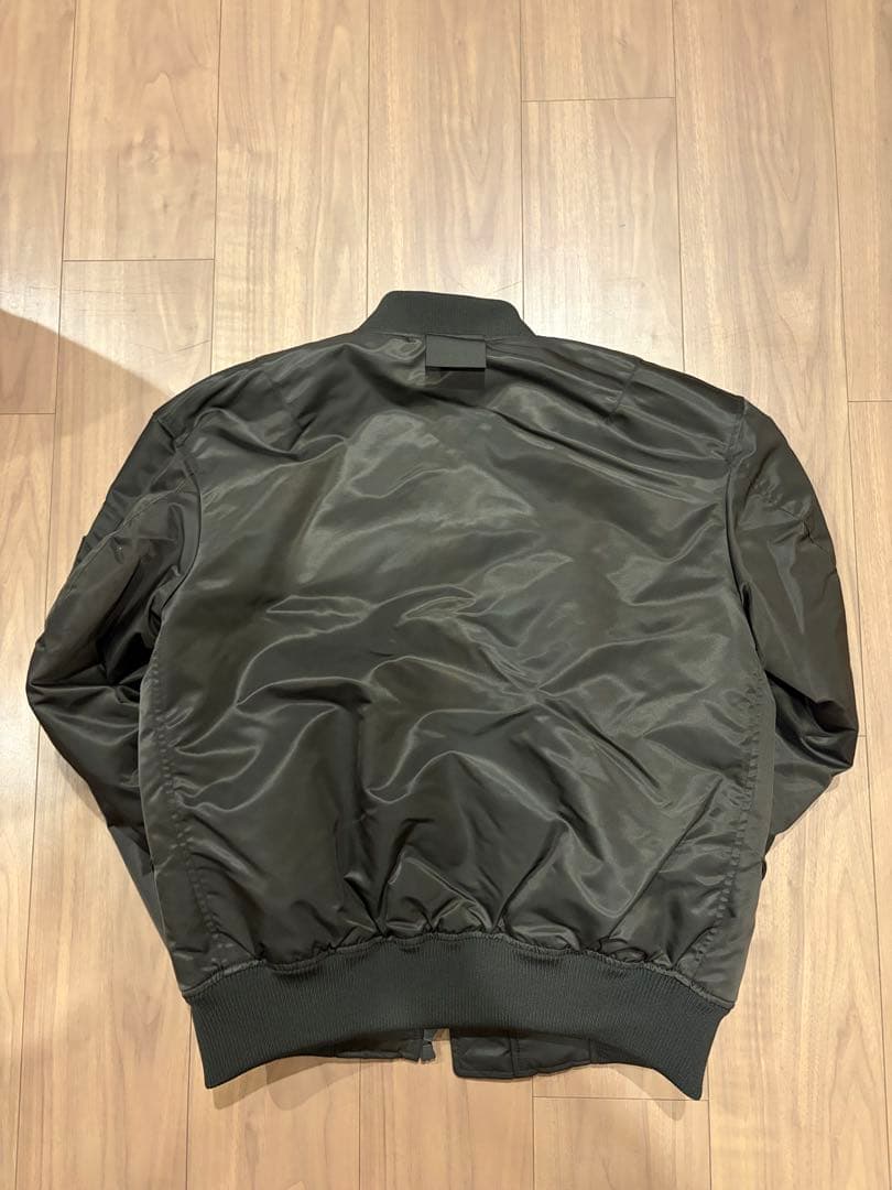 【美品】ユニクロ ＋J MA－1 XS オリーブ 2026年復刻版 完売品