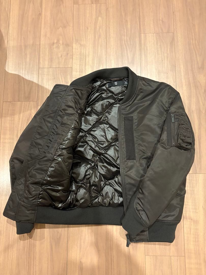 【美品】ユニクロ ＋J MA－1 XS オリーブ 2026年復刻版 完売品