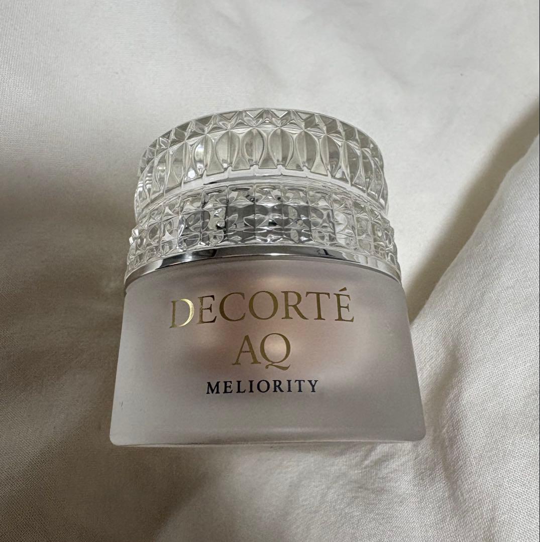 DECORTÉ AQ ミリオリティ リペアトリートメントセラムファンデーション
