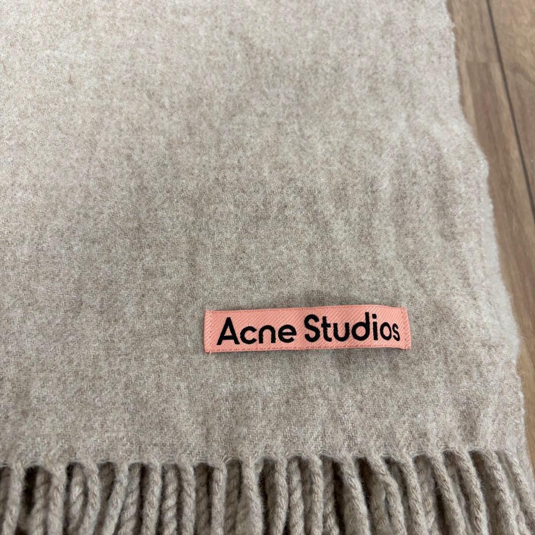Acne Studios シリンジスカーフ　オーバーサイズ