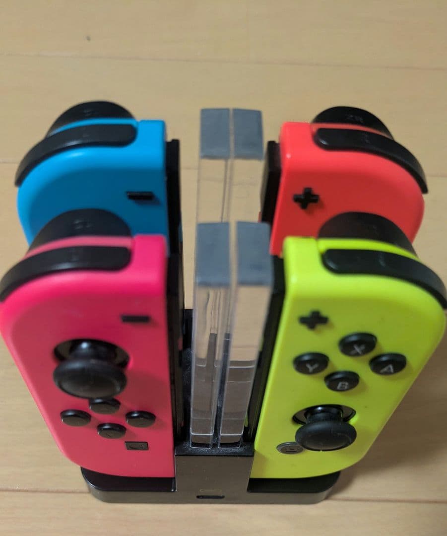 Nintendo Switch 本体 コントローラー４つ♪