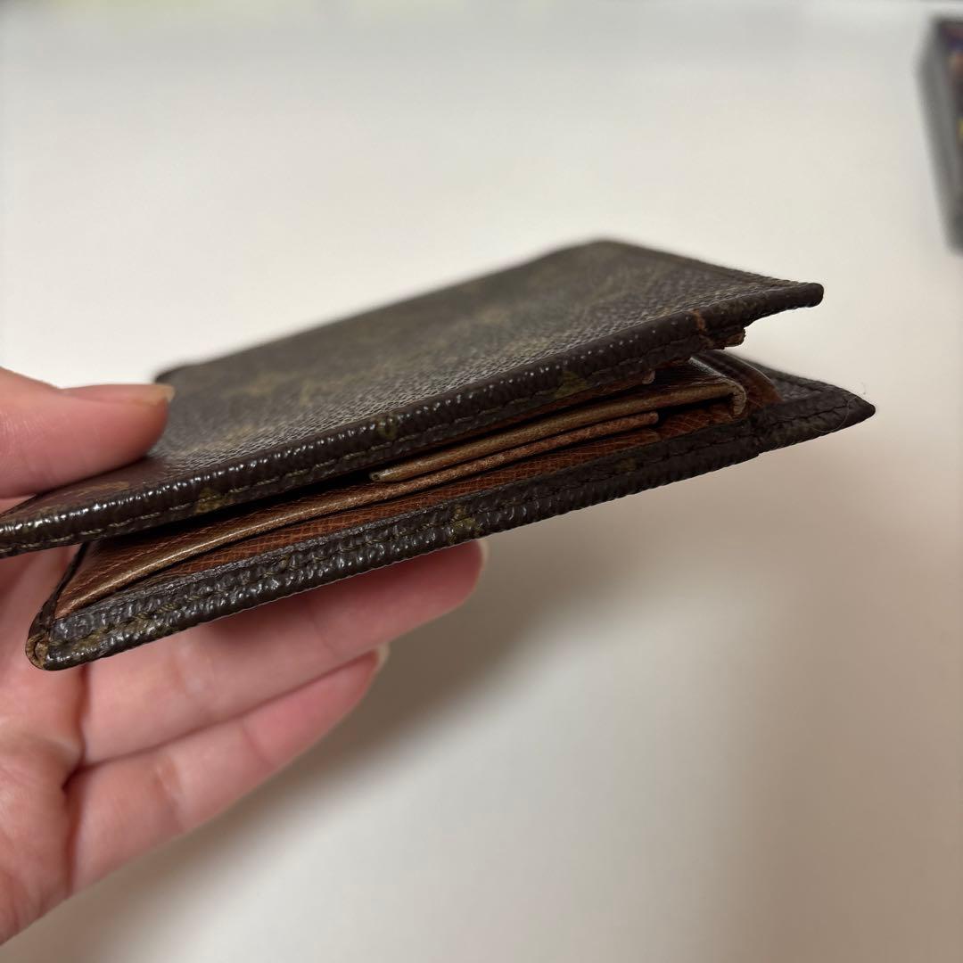 ルイヴィトン　モノグラム　二つ折り財布コンパクト型