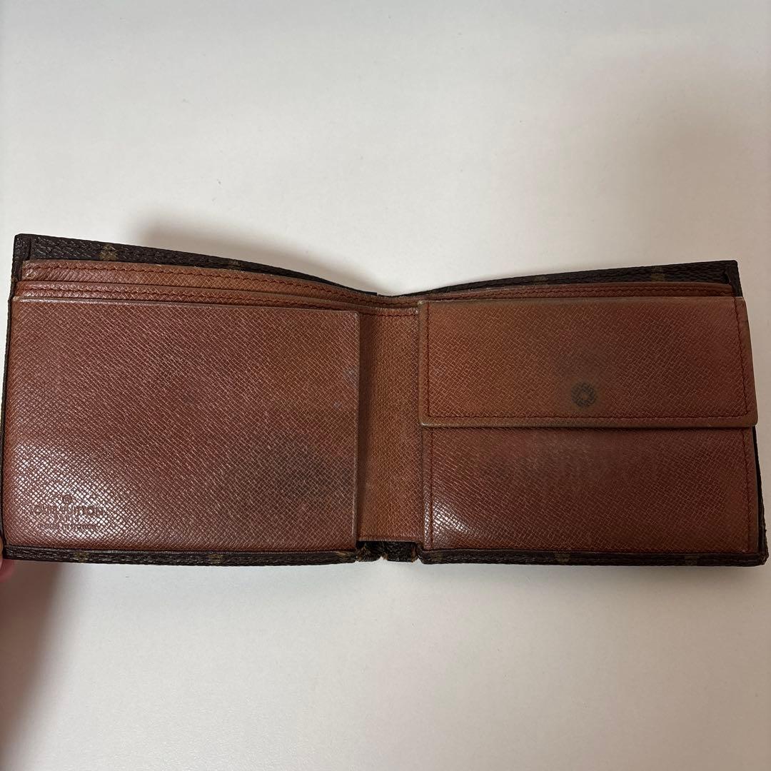 ルイヴィトン　モノグラム　二つ折り財布コンパクト型