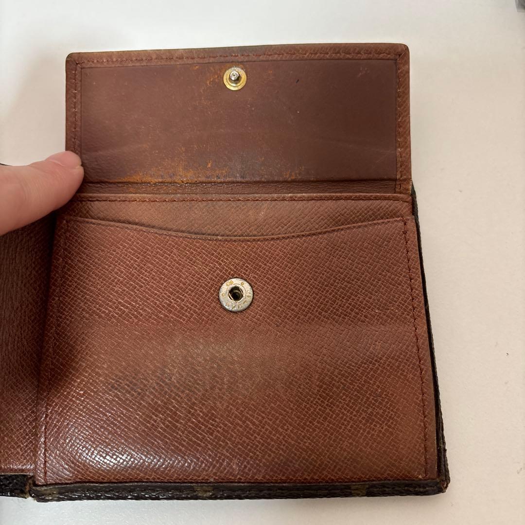 ルイヴィトン　モノグラム　二つ折り財布コンパクト型