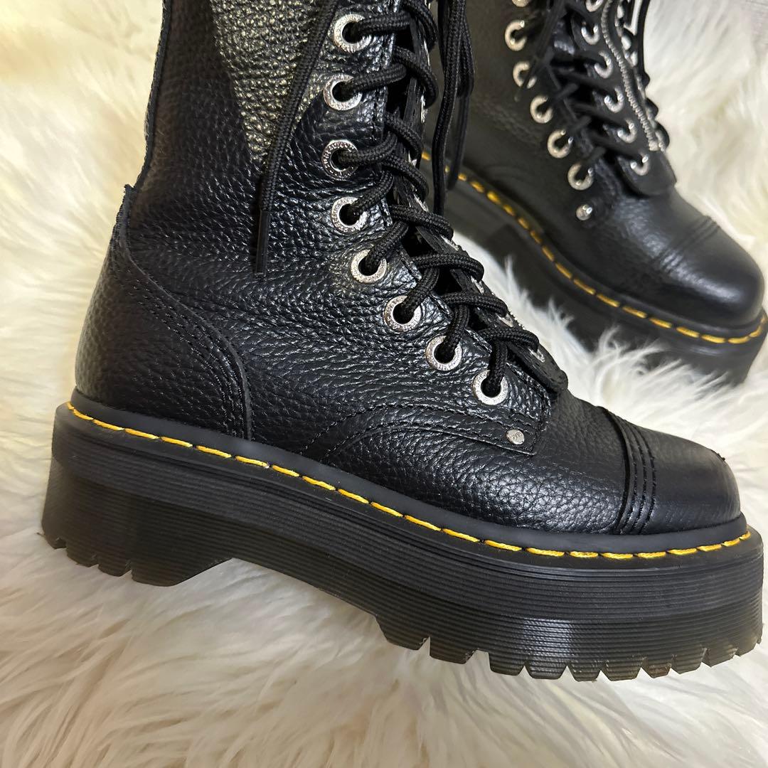 Dr.Martens ジップブーツ