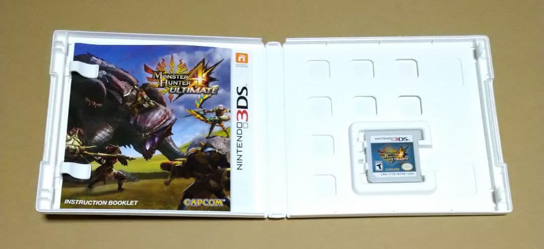 【北米版】MONSTER HUNTER 4 ULTIMATE 3DS