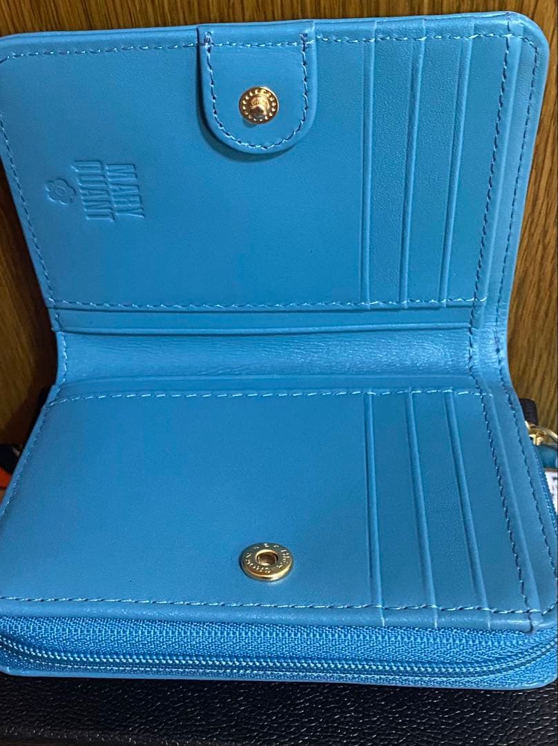 未使用マリークワント MARY QUANT デイジーエンボスフロート ウォレット