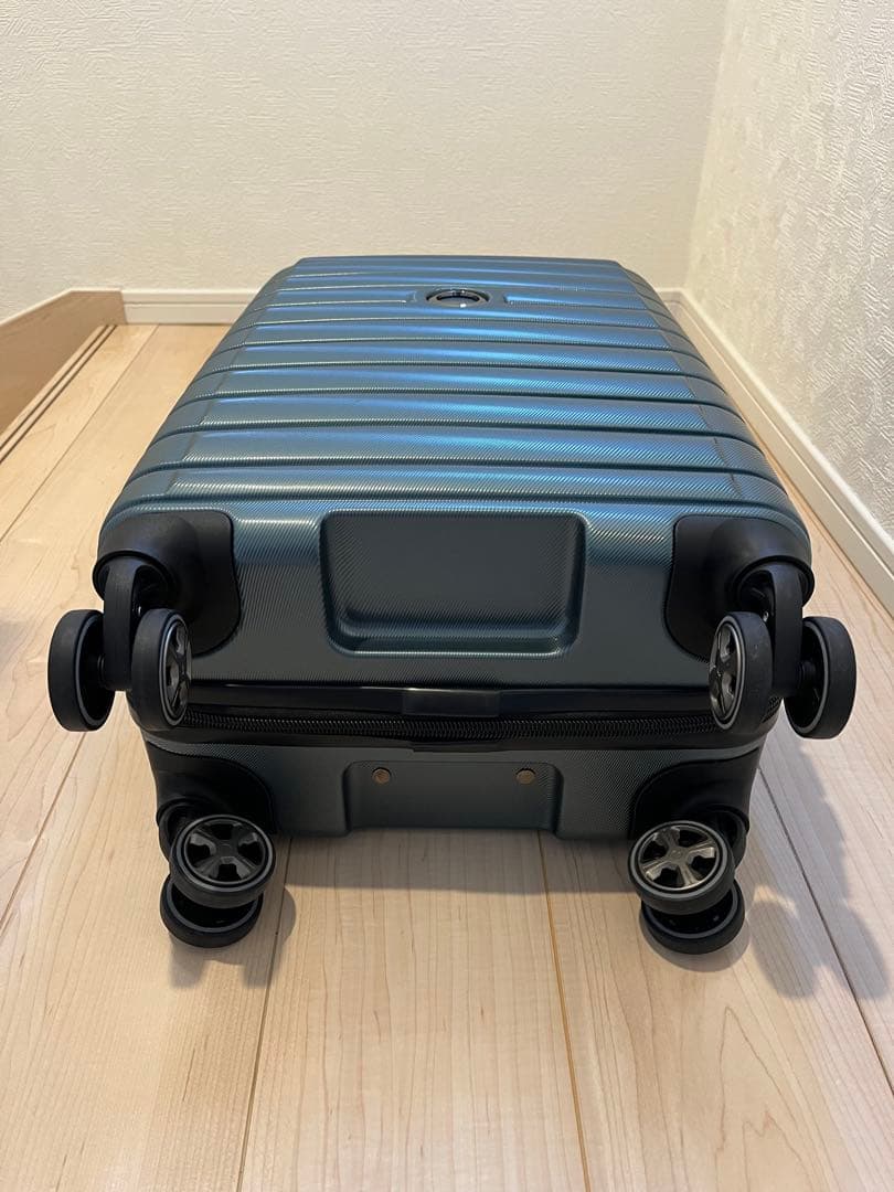 新品未使用 DELSEY PARIS スーツケース 機内持込23インチ グリーン