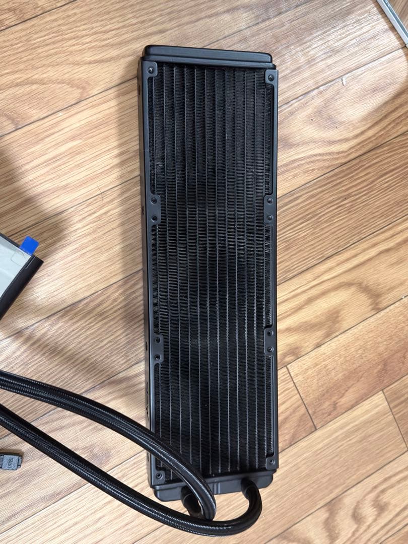 t*a様 MSI製 360mm 簡易水冷CPUクーラー