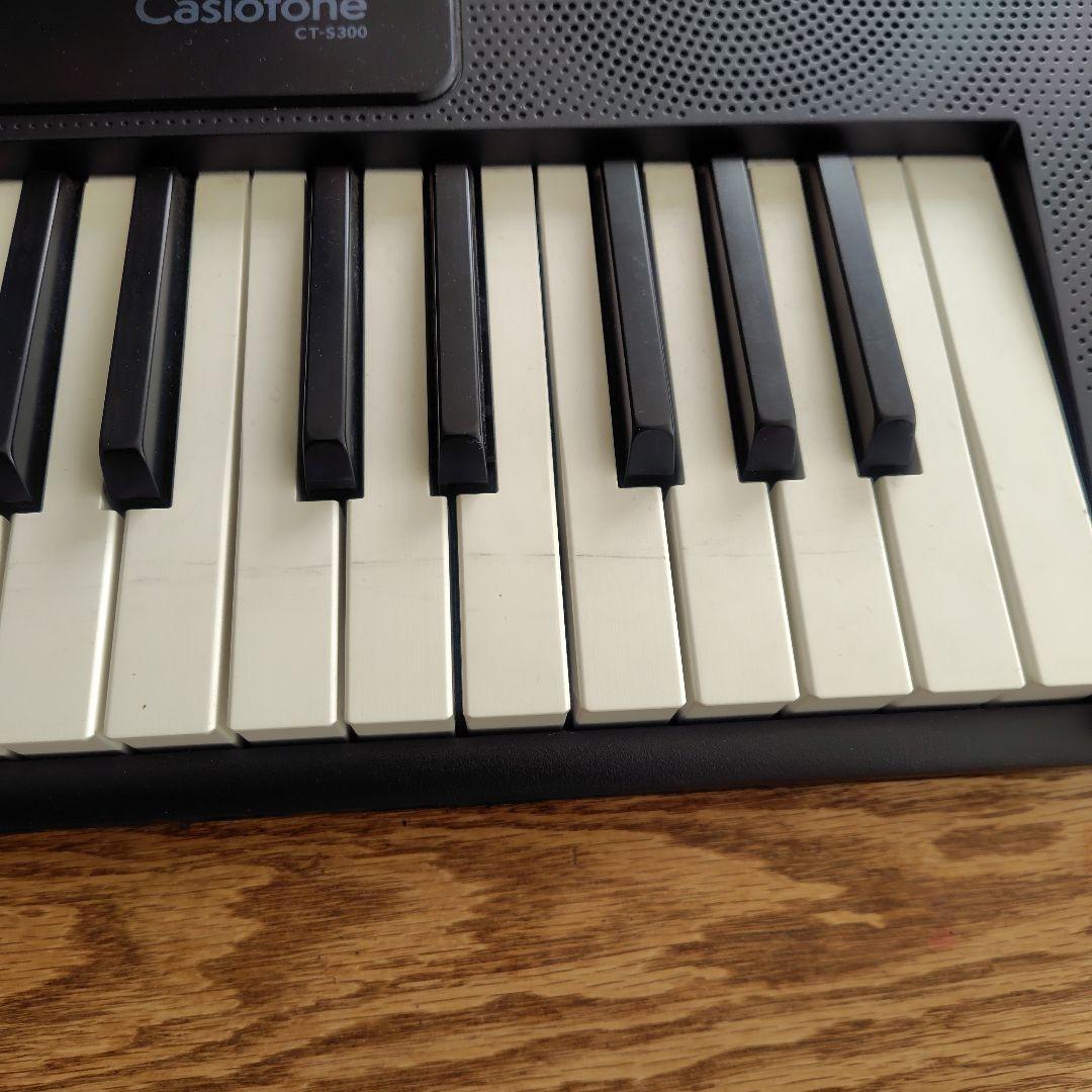 カシオ CT-S300 キーボード　電子ピアノ
