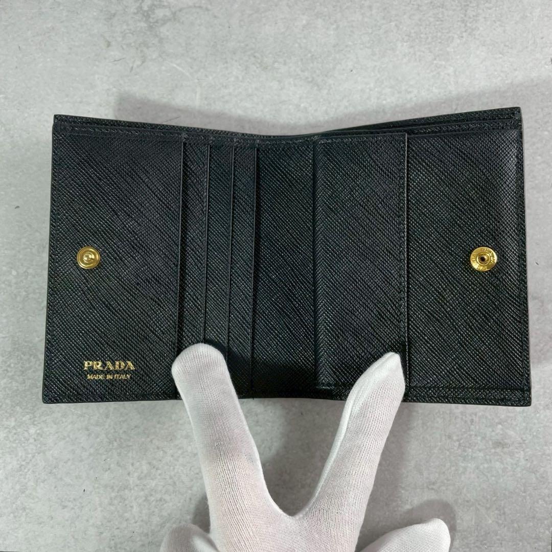 新品未使用 近年 プラダ PRADA エンボスロゴ 財布 サフィアーノレザー 黒