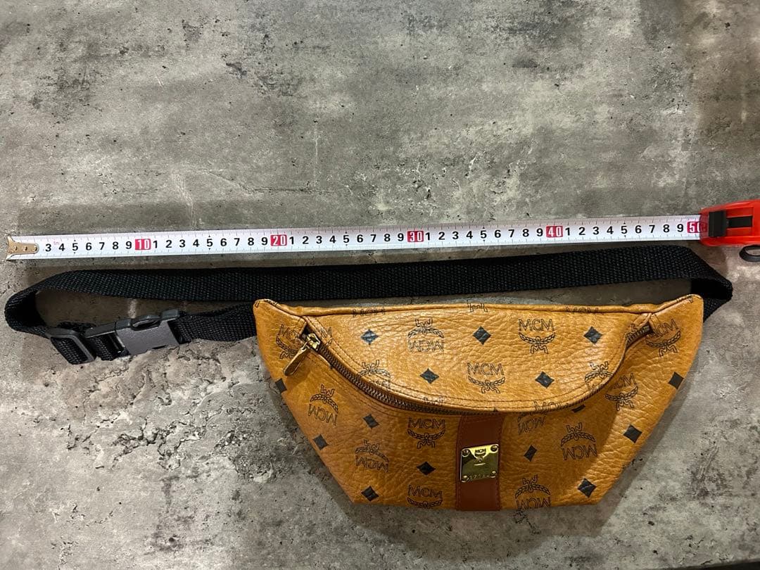 MCM エムシーエム　モノグラム レザー　ウエストポーチ　ボディバッグ